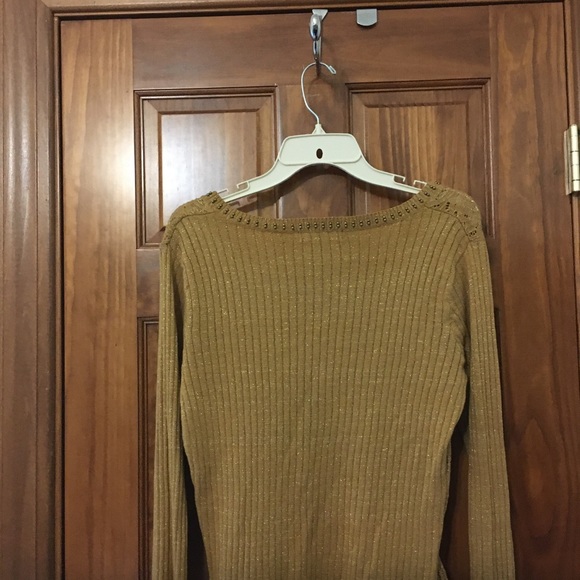Long Sleeve Sweater - Picture 2 of 3